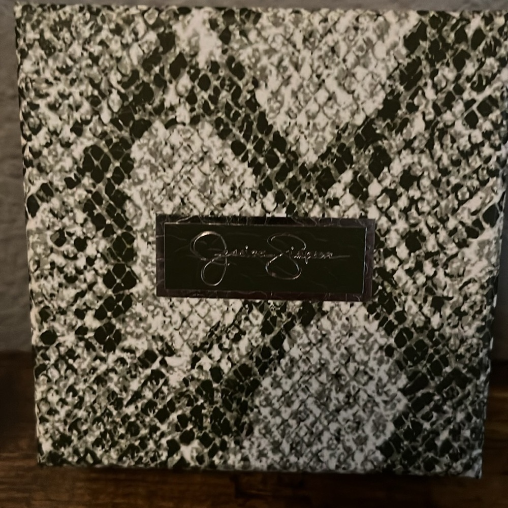 Jessica Simpson Bangle Set - Picture 2 of 7